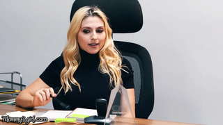 ���फिसमध्ये बोटांनी सेक्षुयल समाधान देणे