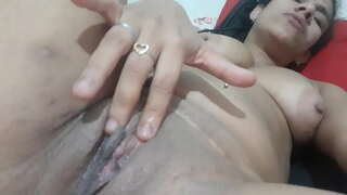 Lust estis tro multe, mi decidis ludi kun ŝi