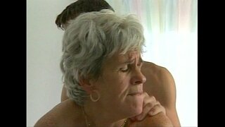 JuliaReaves-Salsa - Eigen Linie 15 - scene 5