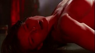 Jessica Biel Striptease Nude e in Polvere Blu