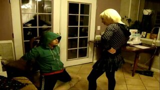 Busting bola (berpakaian)