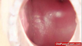 Велике природне сисе Зреле Сабрины насти на пријему код гинеколога