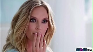 Stepmom ထိ္န္းသွန်သင်သံုးျပဳသူမ်ား squirt နည်းပညာတွေကို