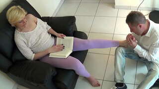 Облизывай mənim ayaq və писай sənə ağız