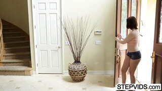 Stepbrother fucks त्याच्या गरम माया Kendrick