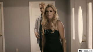 بھارت کے موسم گرما میں اور اس کے سوتیلے بیٹے سے لطف اندوز ، مشکل ، اتارنا fucking