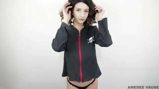 Tit Flashing Show (free full video) - AmedeeVause