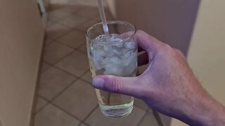 Amikor a kurva lesz egy meglepetés pisi d. pedig imádja