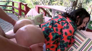 BANGBROS - прикупљање белих девојака са шик задницами, укључујући Остин Тејлор, Аникку Олбрајт, Ешли Файрс и других